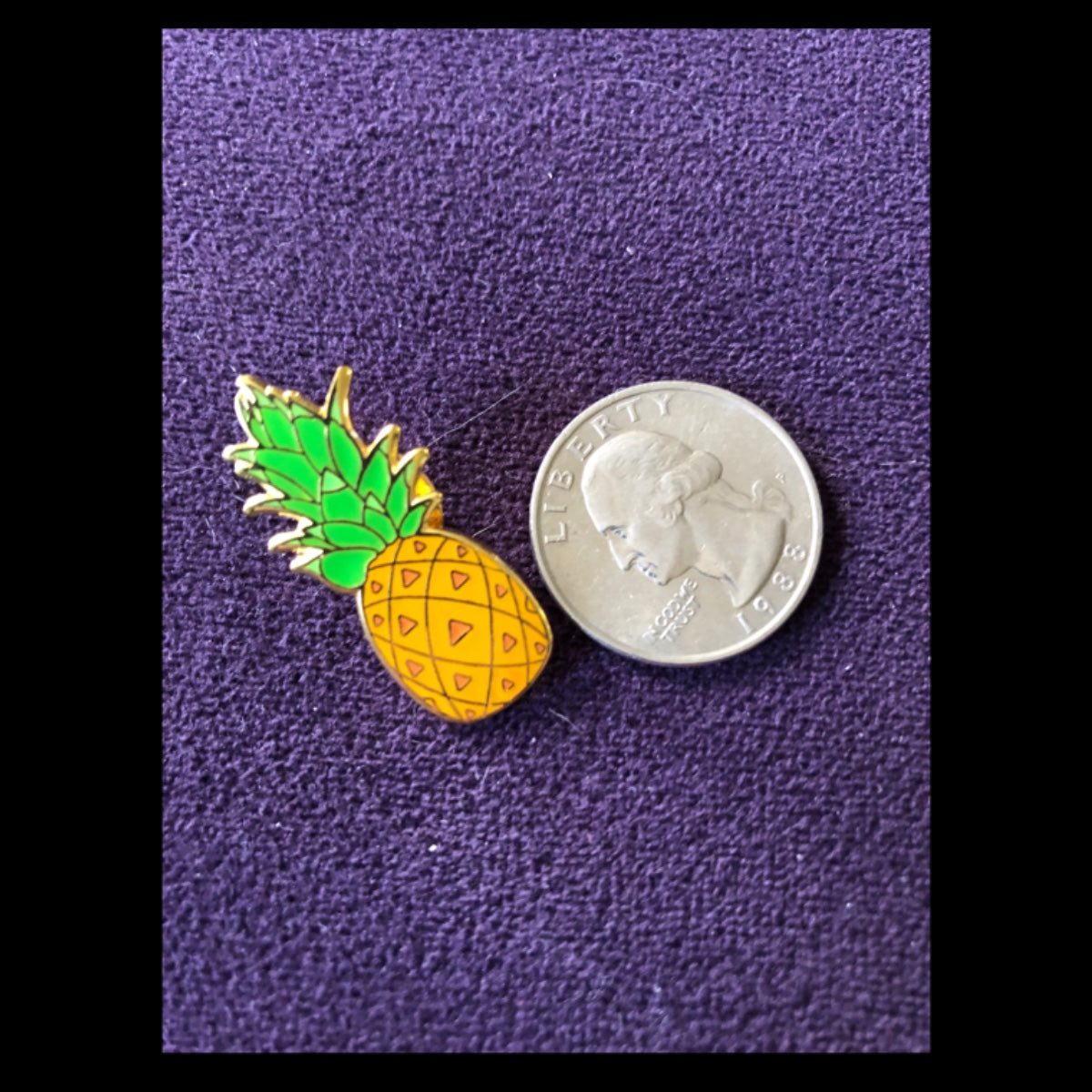 Fineapple ENAMEL PIN